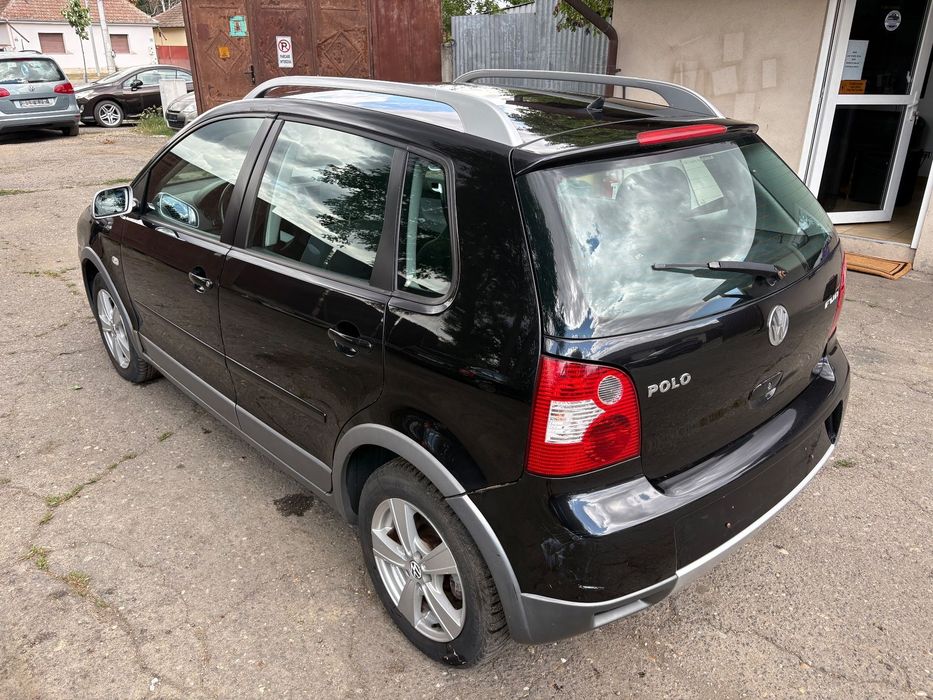 Volkswagen Polo Vw Polo Cross Impecabil