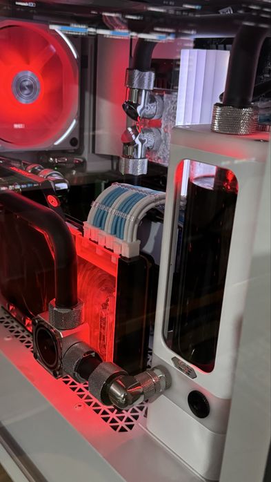 Супер воденой компютер