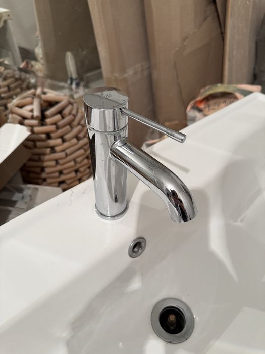 Тумба с раковиной в ванную