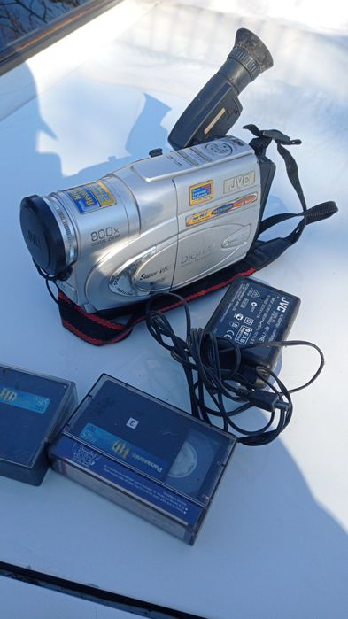 Видеокамера JVC а