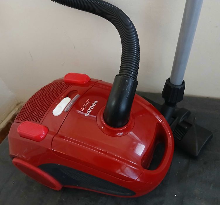 Прахосмукачка PHILIPS 2000W