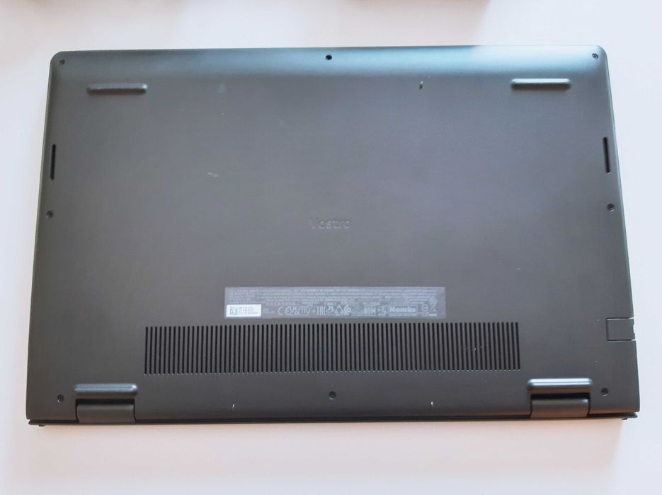 Dell Vostro 3520 - Intel i5-1235U | 16GB RAM | 512GB SSD - (Отличен, Гаранция)