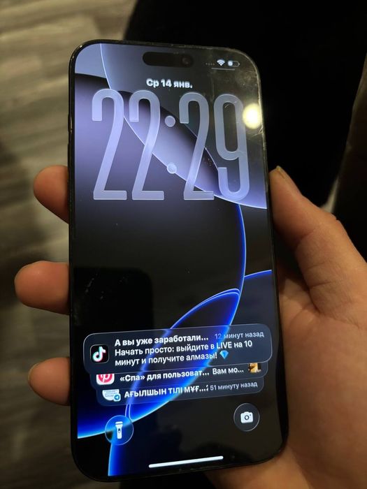 Продам 16 про мах