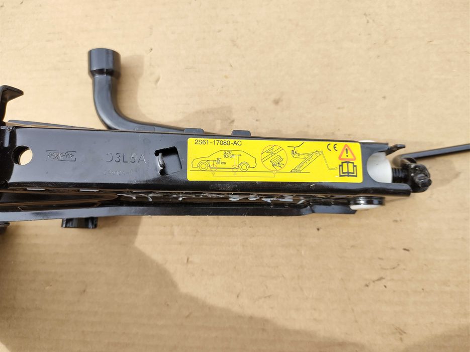 Авариен Крик Авто Крик FORD FIESTA 5 Fokus Форд Фиеста Ключ-Лула Нови