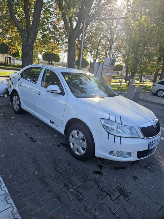SKODA Octavia 2011 — imagine 3