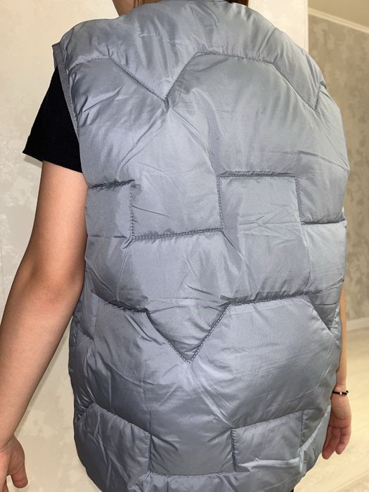 Продам безрукавки унисекс