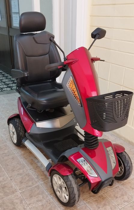 Акумулаторен скутер с гаранция