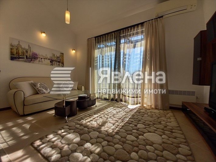 Дава се под наем Тристаен апартамент в с. Лозенец, Област Бургас - 111 кв.м за 3000 € - Снимка #4