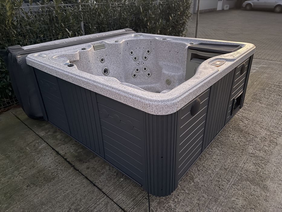 Jacuzzi piscină spa ciubăr