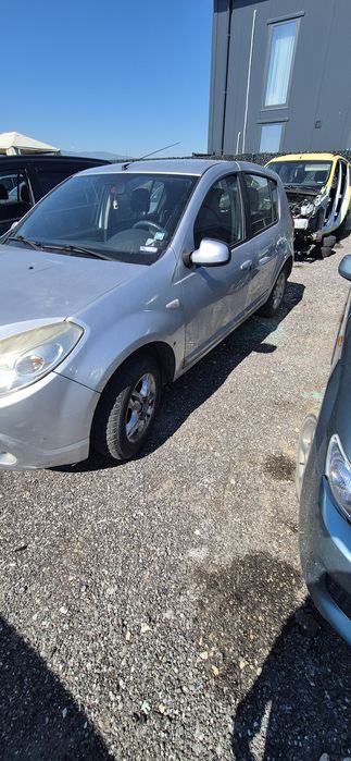 Дачия сандеро 1.4MPI 75hp 2009г на части