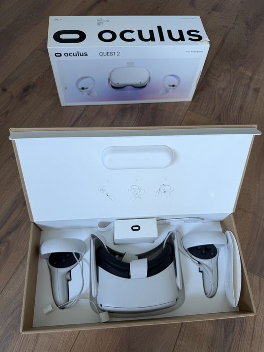 Oculus Quest 2 256GB — Полный комплект, идеальное состояние