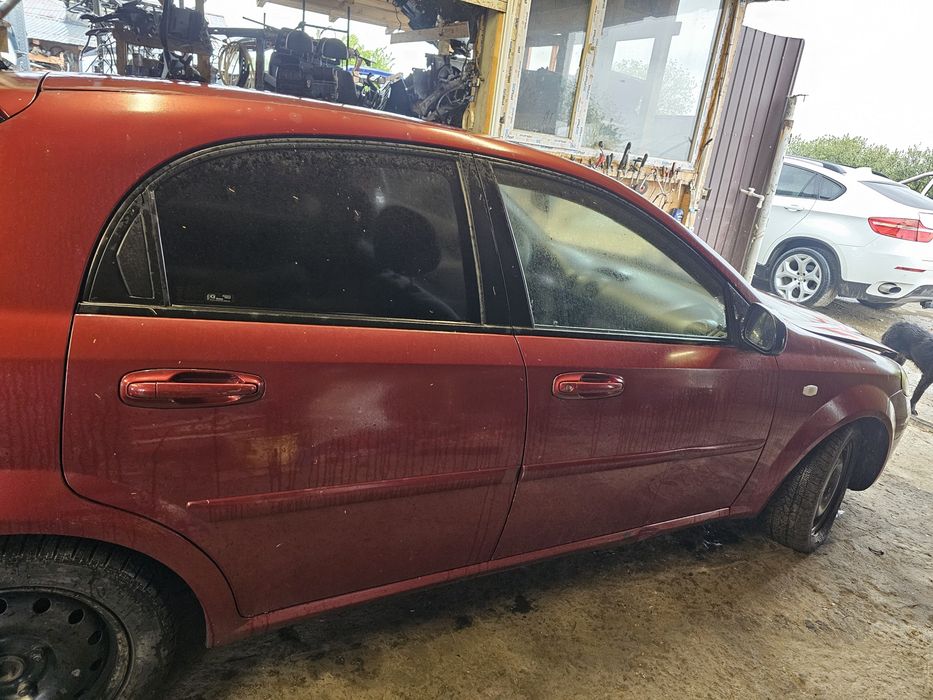 Piese Chevrolet laceti motor cutie roti faruri usi