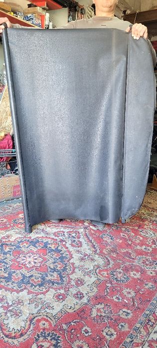 Шторка на багажник универсал