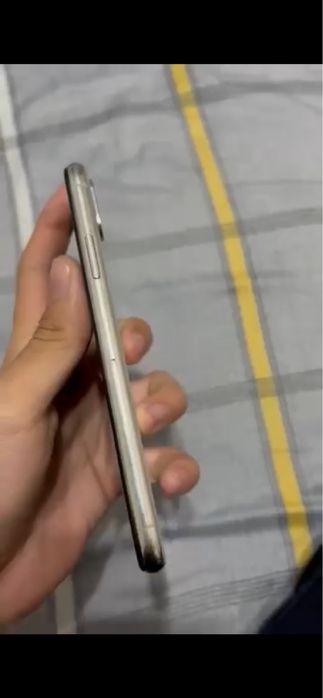 Iphone X память 256 фейс есть