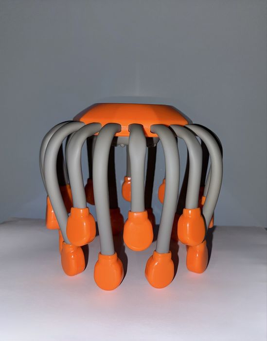 Интелигентен масажор за глава