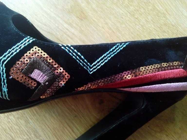 Pantofi negri eleganti - dama
