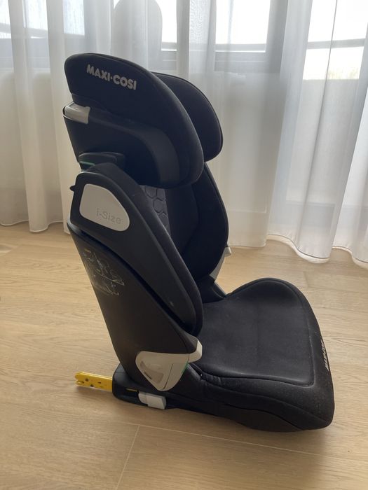 Scaun masina copil 4-12 ani (Maxi-Cosi)