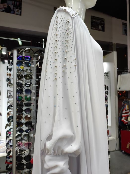 Вечернее платье.