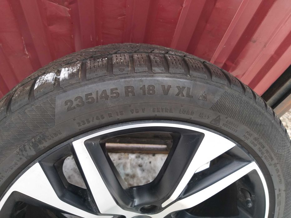 Doua Anvelope Iarna Continental WinterContact 235 45 R18  ci272