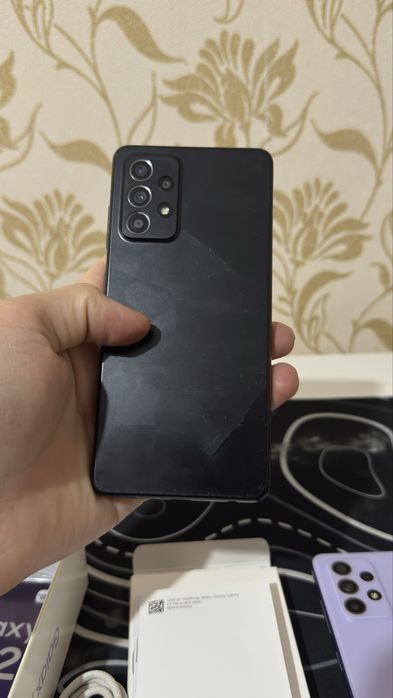 Продам Самсунг А52 128