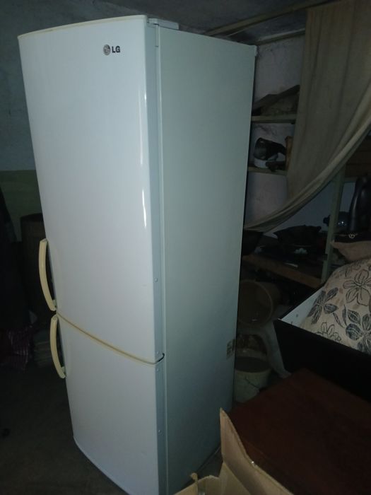 Продам холодильник "LG"