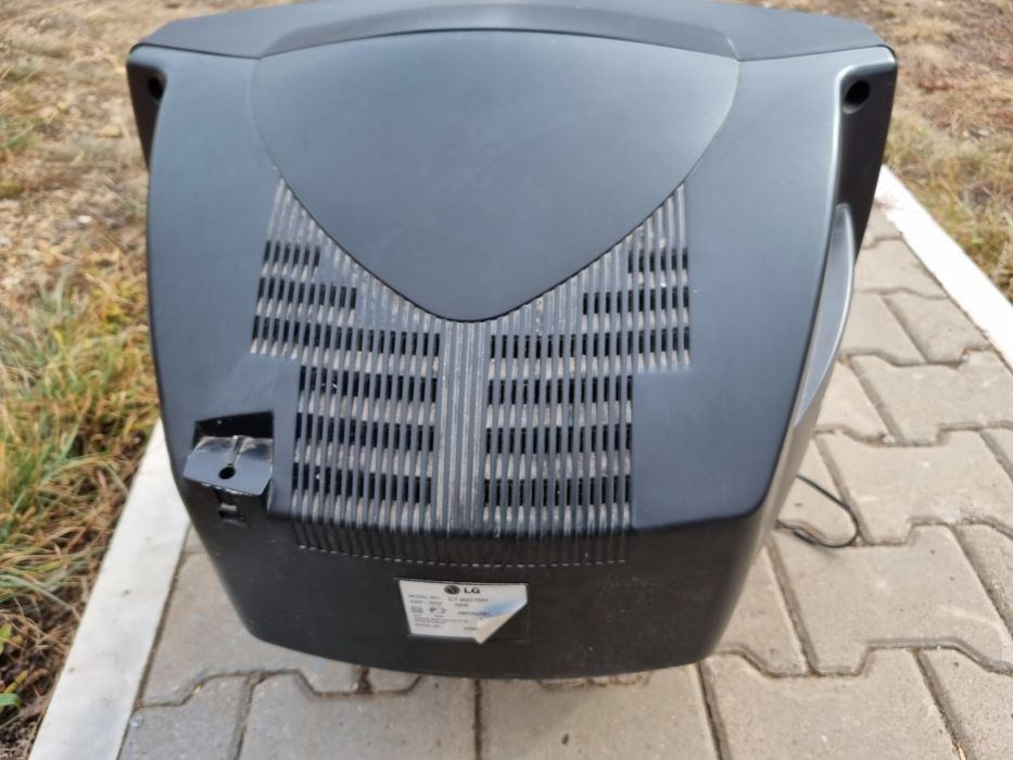 Продам телевизор LG