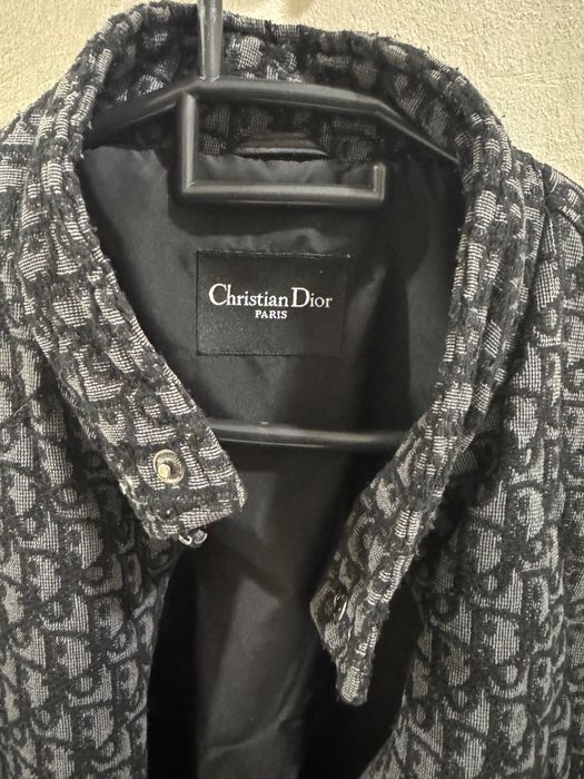 Продам Ветровку Dior