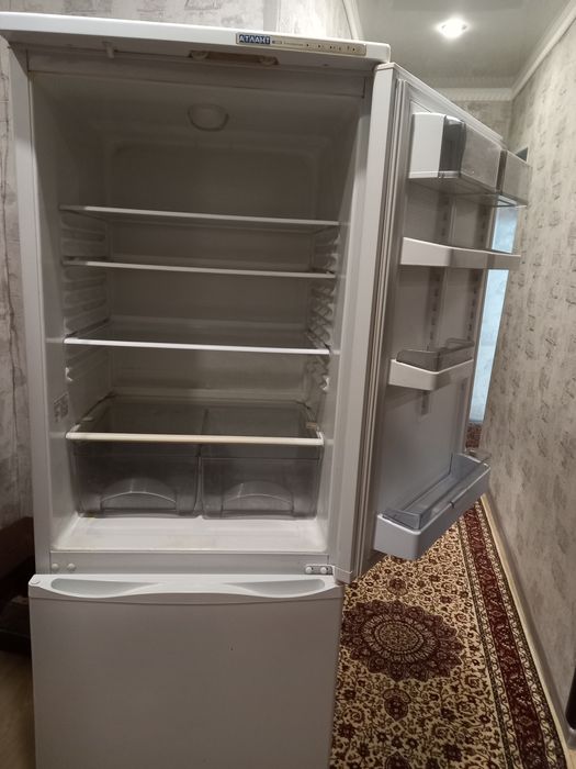 Продам холодильник б/у