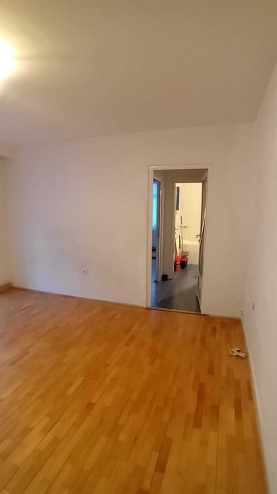 Apartament 3 camere, zona ultracentrala (la Cal), proprietar
