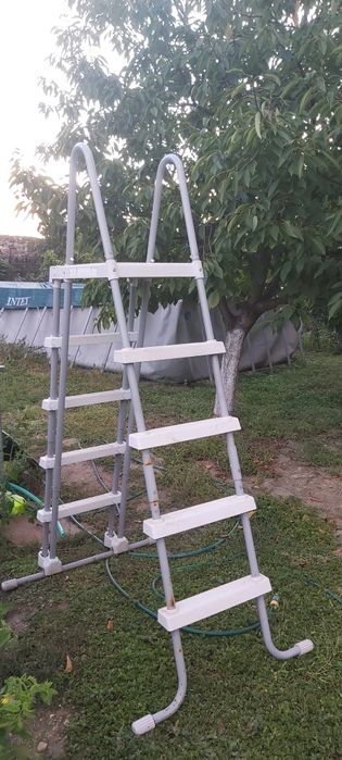 Vând piscina supraterana 7,32mx3,66mx1,32m