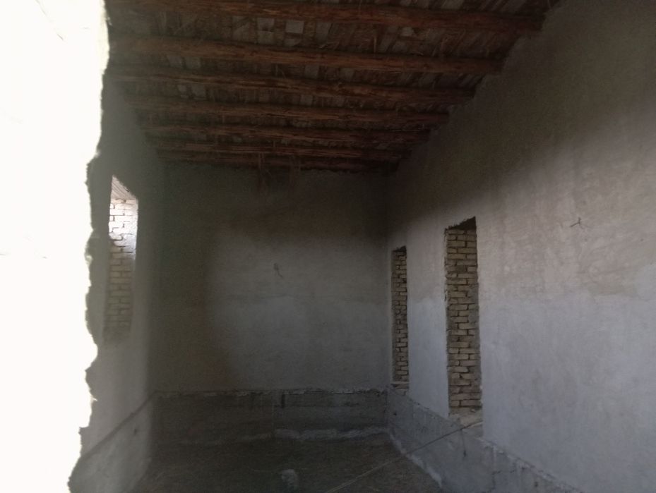 Курилиши тугалланмаган ховли сотилади