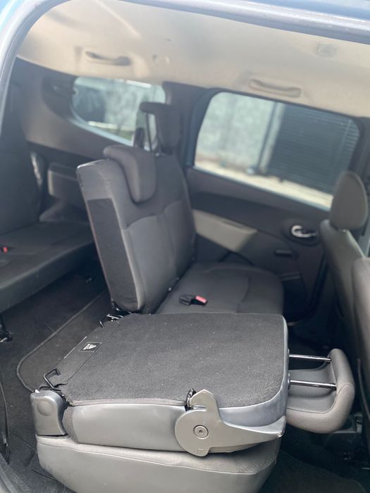 Dacia Lodgy 1,6 MPI Gpl cu 7 locuri și Navigație
