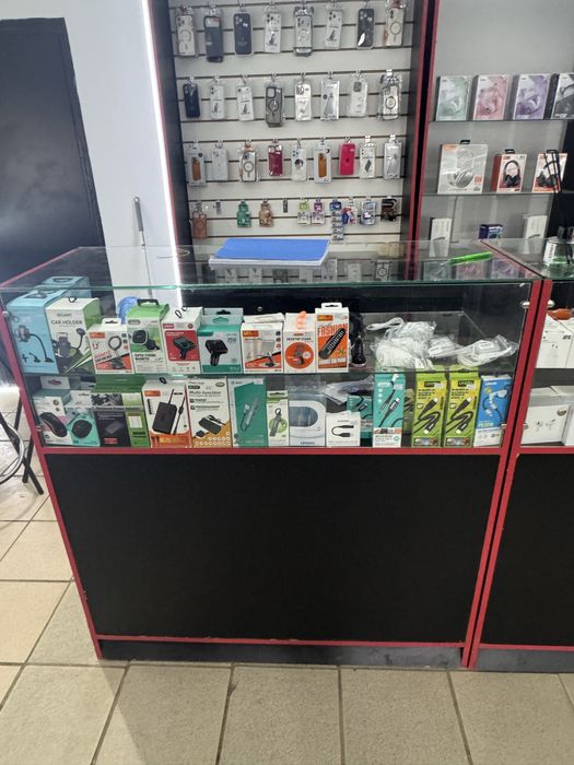 Витрина шкаф со стеклом