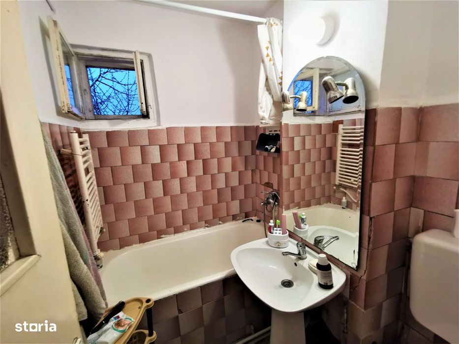 Apartament 3 camere | 49.000 € | Bazinul de Înot | Șarpantă
