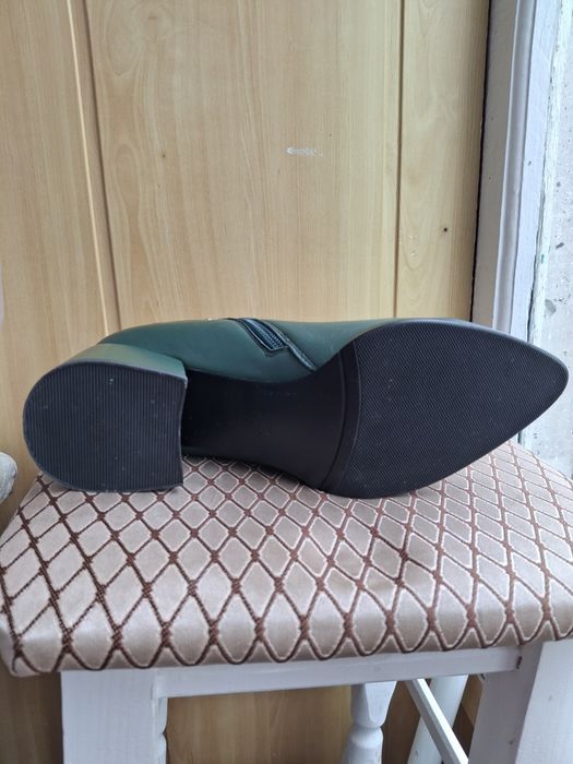 Продам кожаные полусапожки