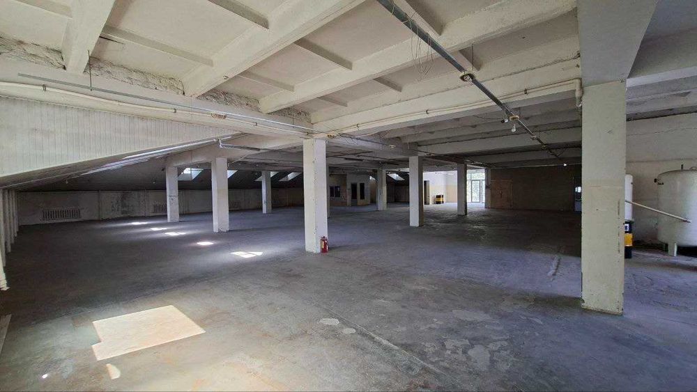 Аренда помещений в Чиланзар 23-квартал 1800 м2 / Arendaga joy 1800 m2