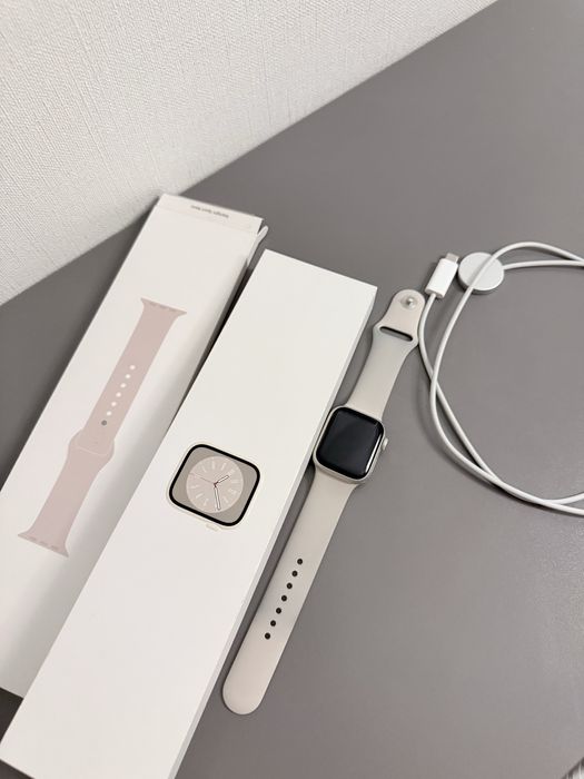 Продам часы Apple Watch series 8 41 mm