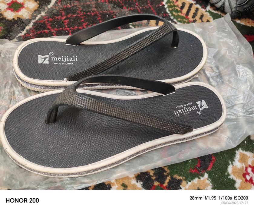 Новый туфельки продаю мальчиковые