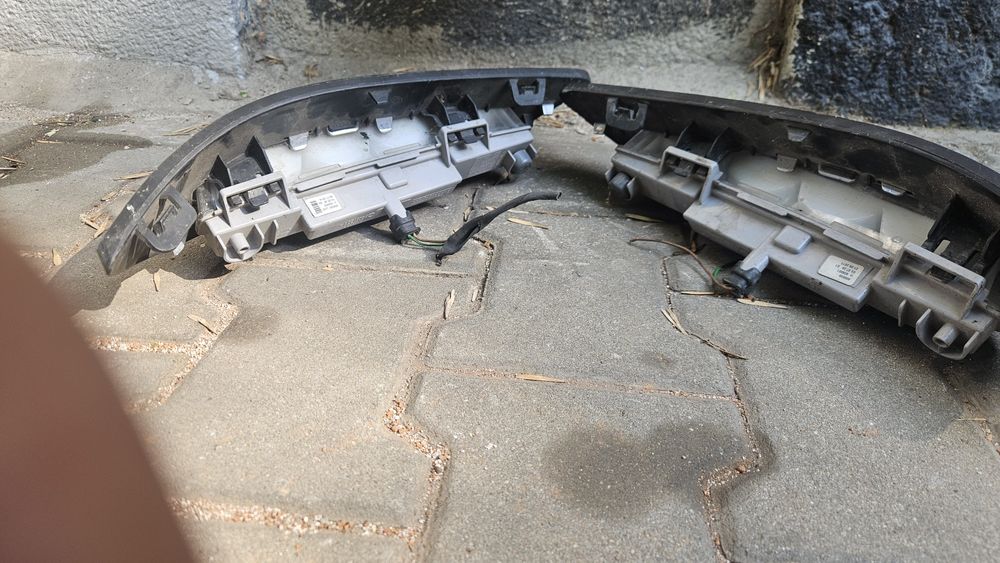 Лед решетка (Дневни светлини)/Предна лява дръжка за  Merceses w204