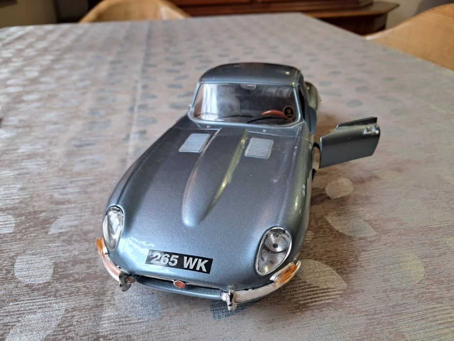 Колекционерска количка Jaguar 1981