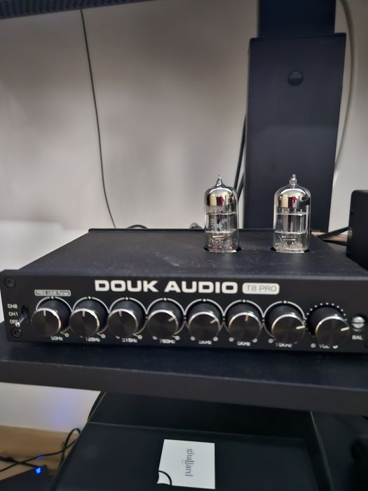 Pachet  Hi-Fi Douk Audio
