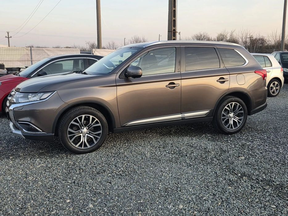 Mitsubishi Outlander 2.2 Diesel 150 Cp 2017 Euro 6 Automat 4x4 Rate sau Cash