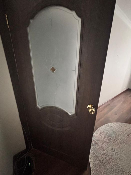 Продам межкомнатные двери