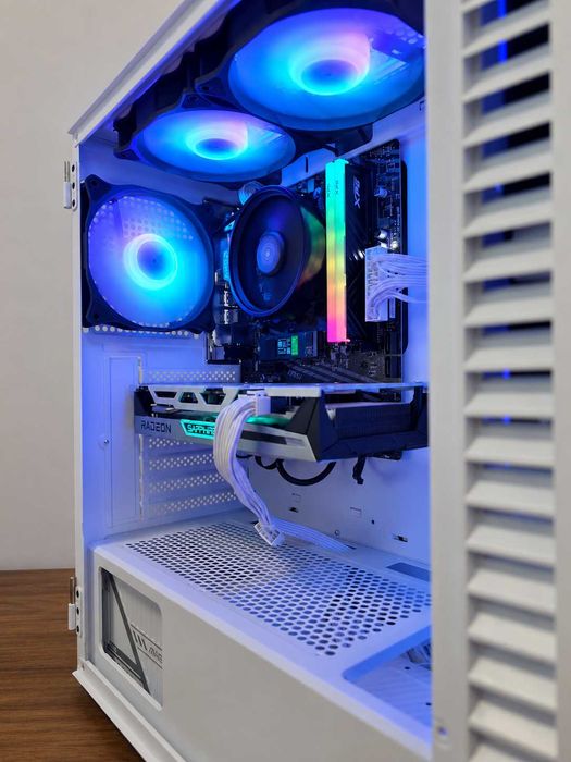 Гаранция! Геймърски компютър! RX 6700XT 12GB, Ryzen 5 5600, 16GB RAM