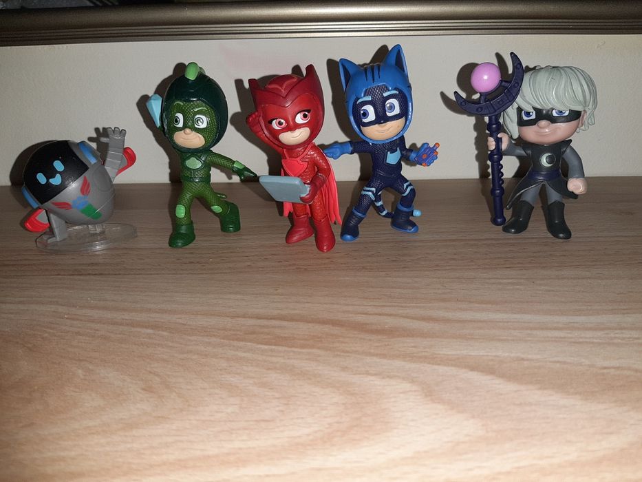 Set Eroi în pijamale  calitate super