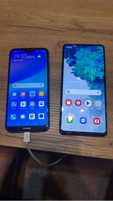Samsung galaxy S20 FE si Huawei P20 lite