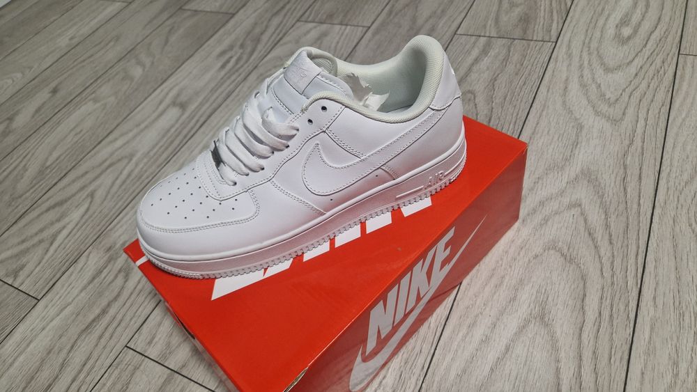 Vand Adidasi AirForce