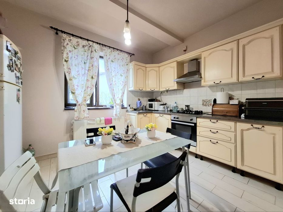 VILĂ 5 CAMERE CORBEANCA | 205MP | Curte | 550MP | Centrala | Panouri