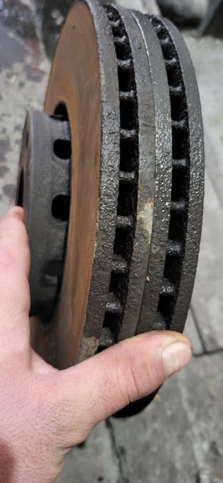 Тормозные диски на пассат б5 1.8т