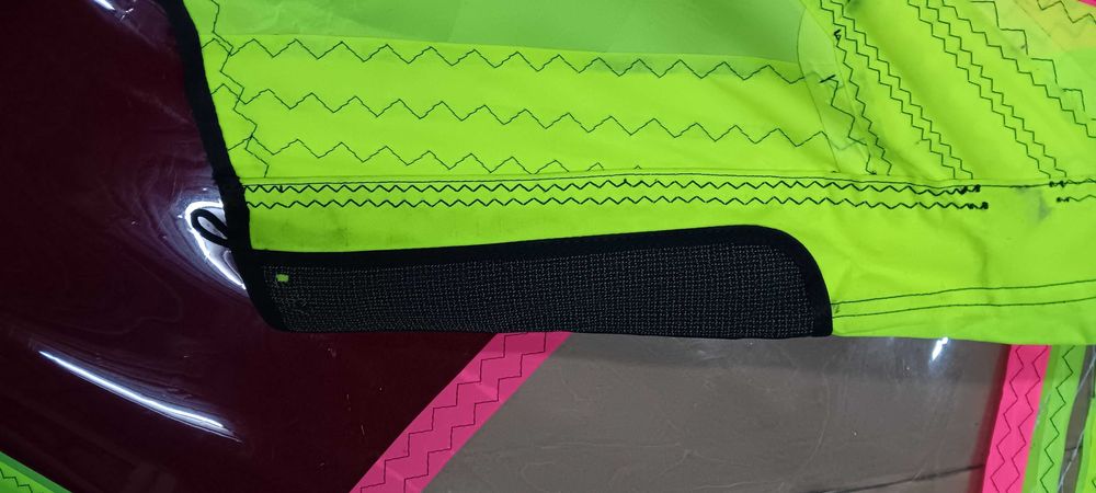 Платно и мачта Уиндсърф